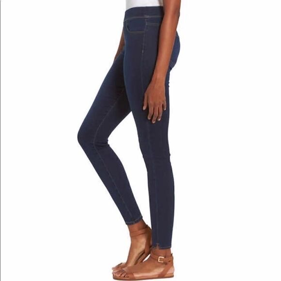 GLORIA VANDERBILT Ladies All-Around Slimming Effect Pull On FittedLeg Crop Pants - Picture 3 of 6